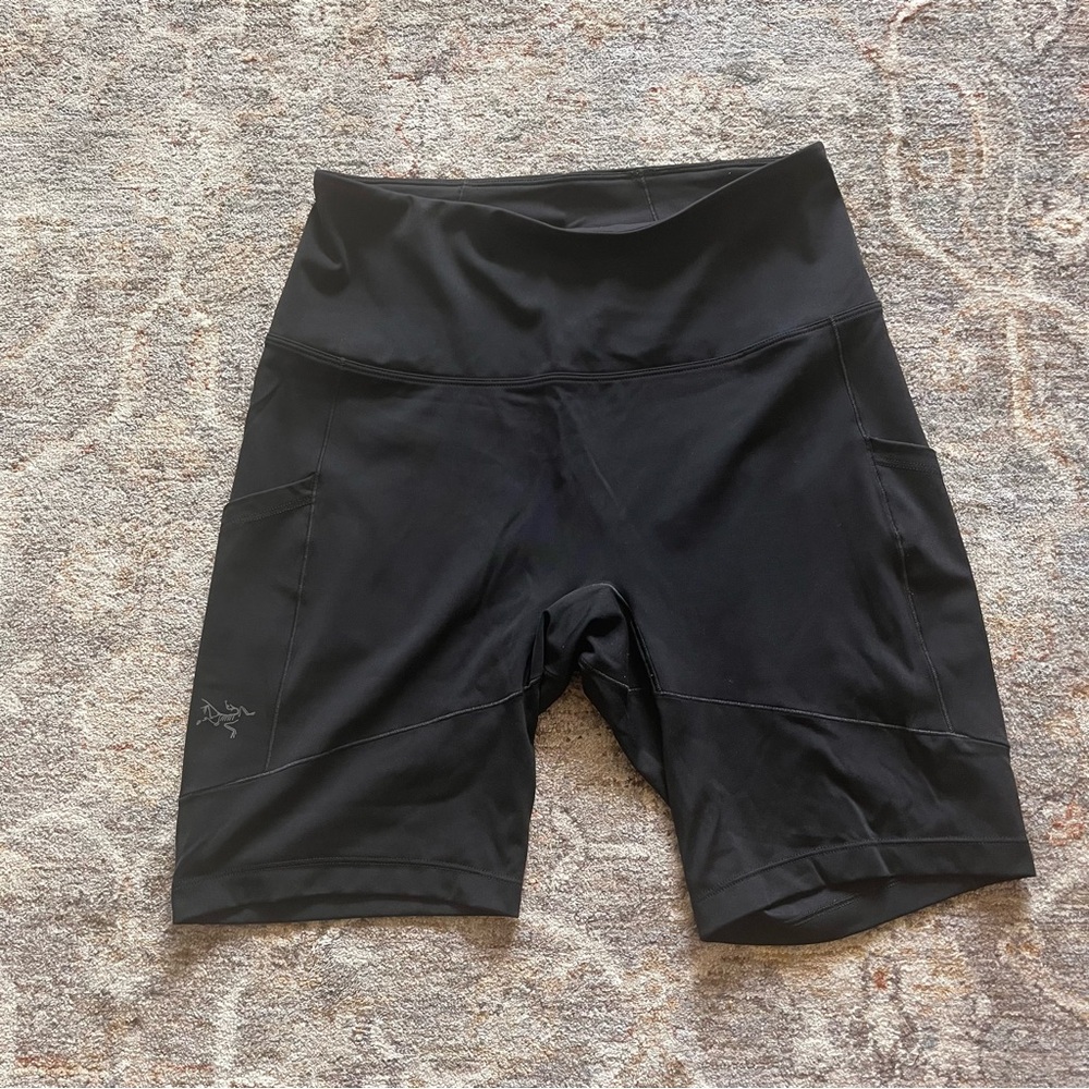 Arc'teryx High-Rise 8” Utility Bike Shorts Moisture-Wicking Performance